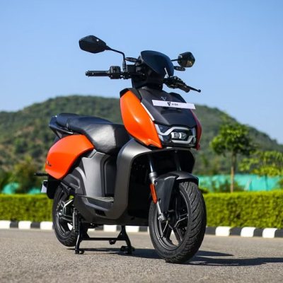 Hero MotoCorp - Vida V1 Pro - Side view